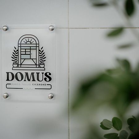 Domus Residence - Cicerone - Bari Bagian luar foto